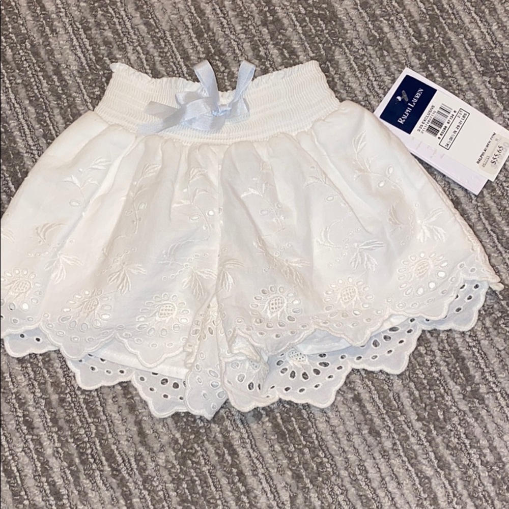 BMWT Ralph Lauren eyelet lace shorts size 2T